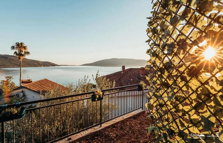 Modernes Boutique-Hotel mit Panoramablick – Luxuriöse Investition an der Adria